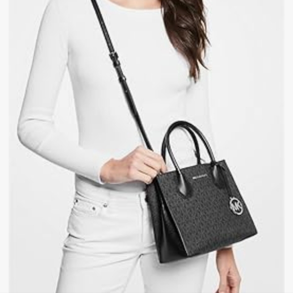 Micheal Kors Mercer Medium satchel - Picture 3 of 3